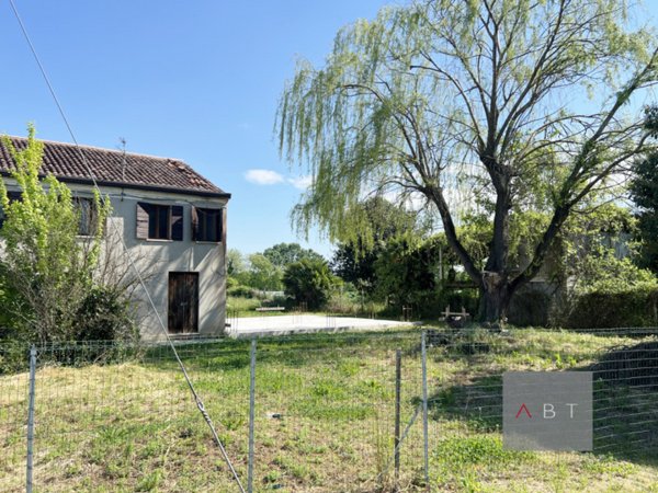 casa indipendente in vendita a Santa Giustina in Colle in zona Fratte