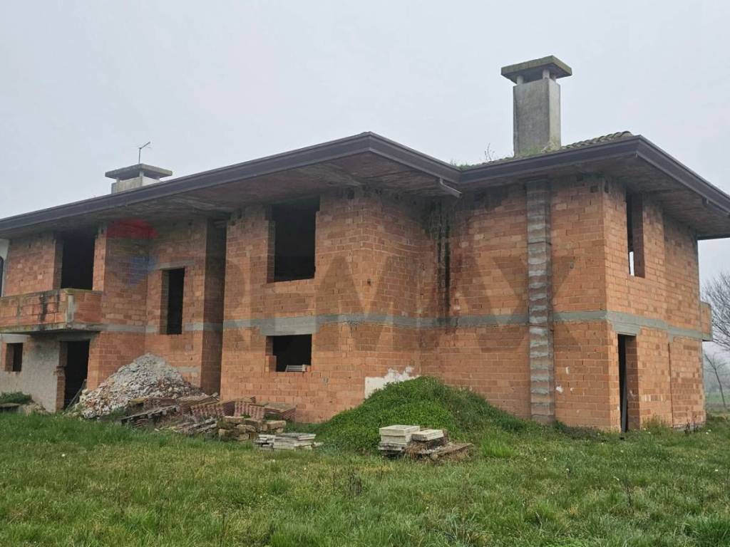 casa indipendente in vendita a Santa Giustina in Colle in zona Fratte