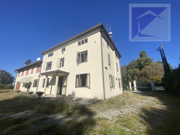 casa indipendente in vendita a Santa Giustina in Colle in zona Fratte
