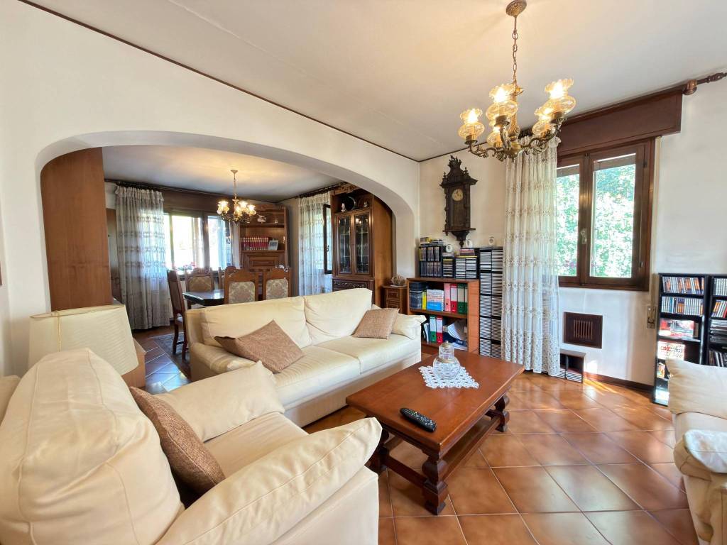 casa indipendente in vendita a Santa Giustina in Colle in zona Fratte