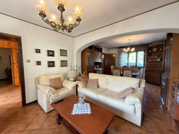 casa indipendente in vendita a Santa Giustina in Colle