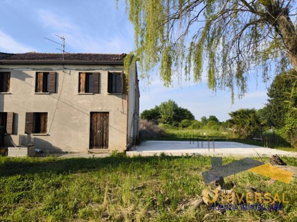 casa indipendente in vendita a Santa Giustina in Colle in zona Fratte