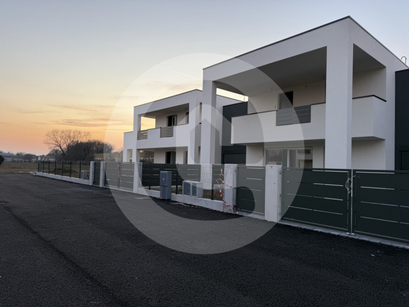 casa indipendente in vendita a Santa Giustina in Colle in zona Fratte