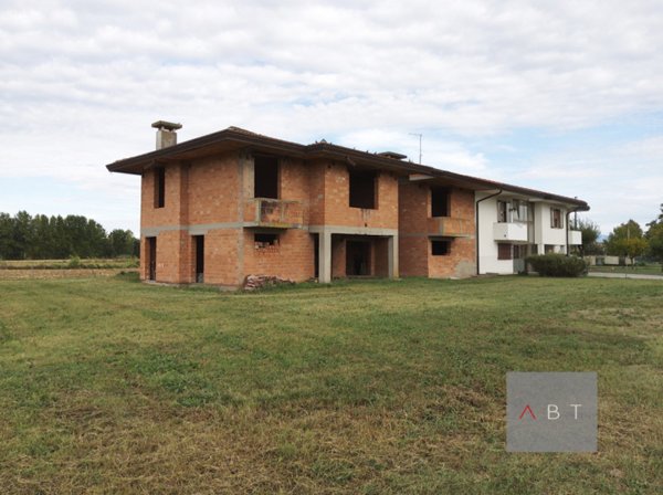 casa indipendente in vendita a Santa Giustina in Colle in zona Fratte
