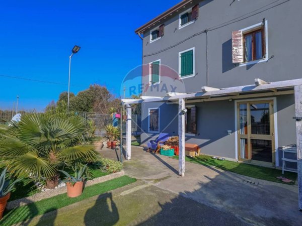 casa indipendente in vendita a Sant'Angelo di Piove di Sacco