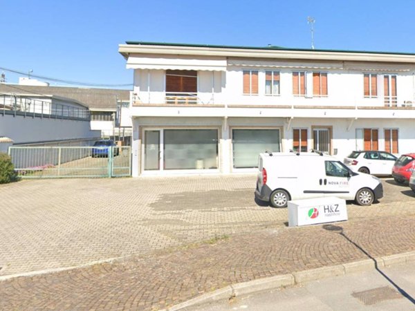 locale commerciale in vendita a Sant'Angelo di Piove di Sacco in zona Vigorovea