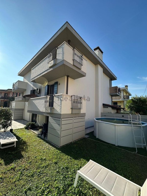 casa indipendente in vendita a Sant'Angelo di Piove di Sacco in zona Vigorovea