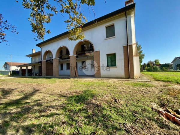 casa indipendente in vendita a Sant'Angelo di Piove di Sacco in zona Celeseo