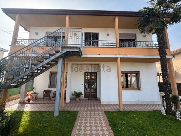 casa indipendente in vendita a Sant'Angelo di Piove di Sacco