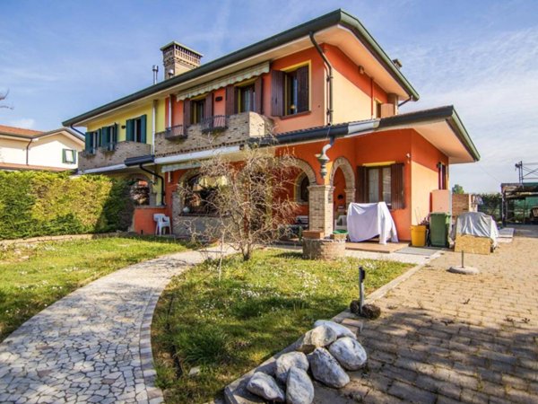 casa indipendente in vendita a Sant'Angelo di Piove di Sacco in zona Vigorovea