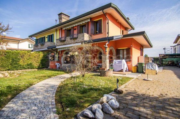 casa indipendente in vendita a Sant'Angelo di Piove di Sacco in zona Vigorovea
