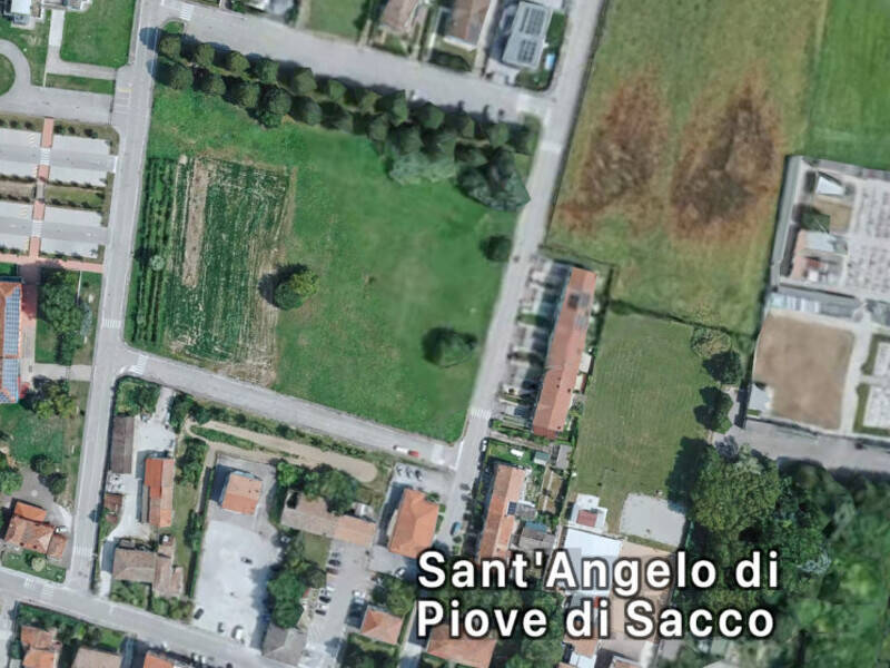 terreno edificabile in vendita a Sant'Angelo di Piove di Sacco