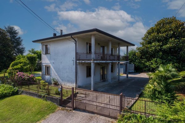 casa indipendente in vendita a Sant'Angelo di Piove di Sacco in zona Celeseo