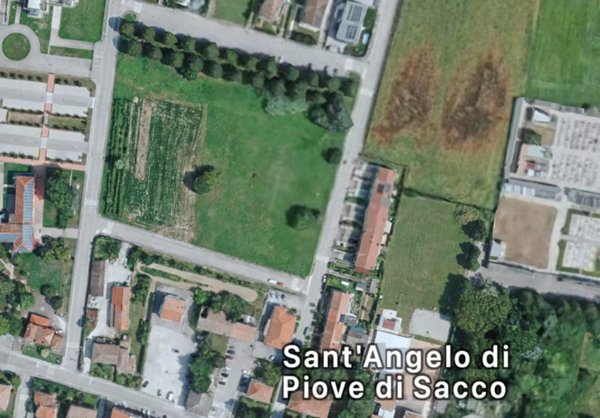 terreno in vendita a Sant'Angelo di Piove di Sacco