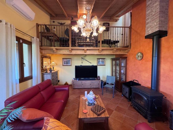 casa indipendente in vendita a Sant'Elena