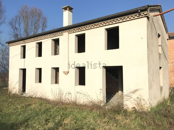 casa indipendente in vendita a Sant'Elena