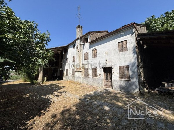 pentavano in vendita a Sant'Elena