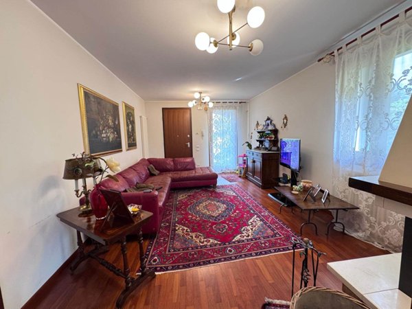 casa indipendente in vendita a Sant'Elena