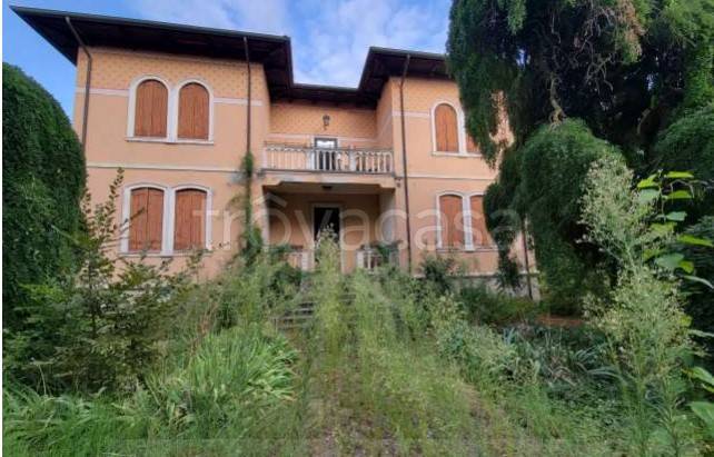 casa indipendente in vendita a Sant'Urbano