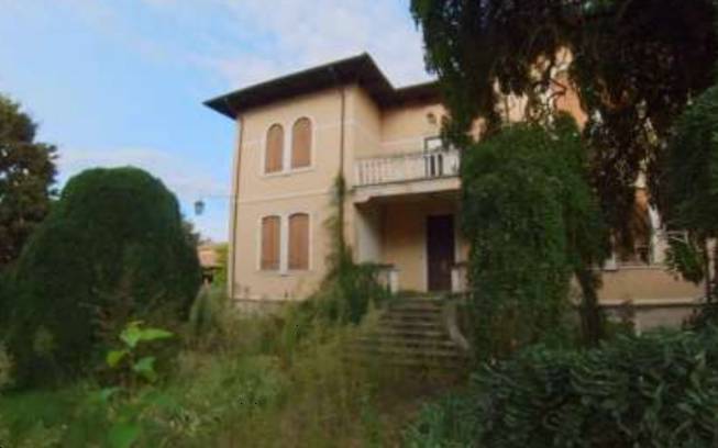 casa indipendente in vendita a Sant'Urbano