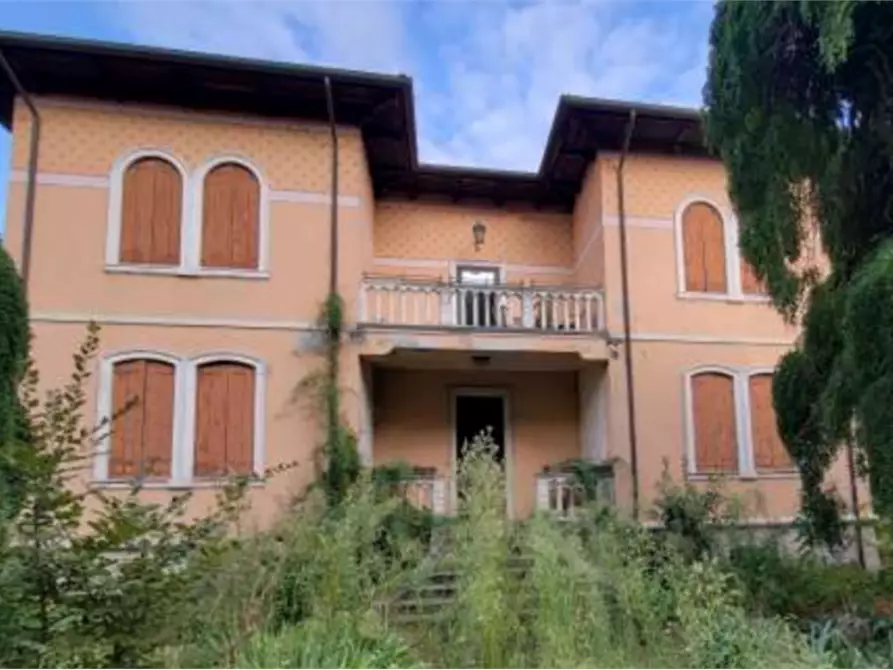 casa indipendente in vendita a Sant'Urbano