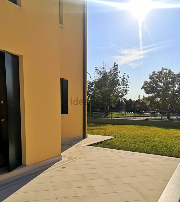 casa indipendente in vendita a Sant'Urbano