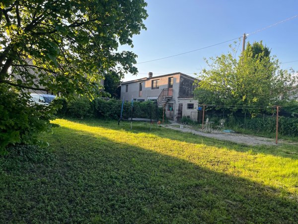 quadrivano in vendita a Sant'Urbano