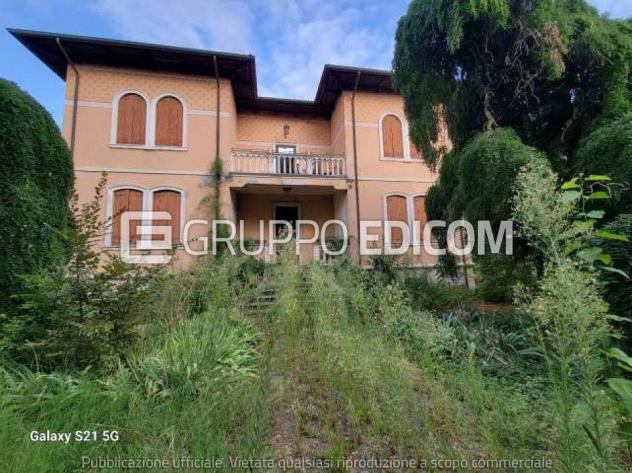 casa indipendente in vendita a Sant'Urbano