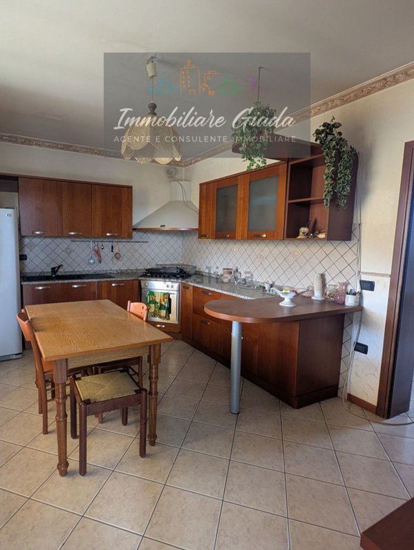 casa indipendente in vendita a Sant'Urbano