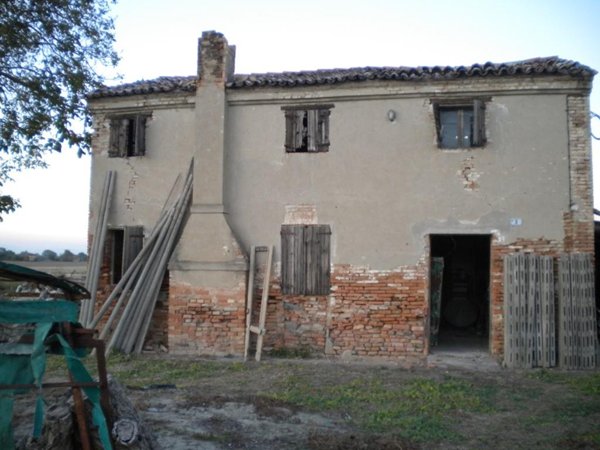 casa indipendente in vendita a Sant'Urbano