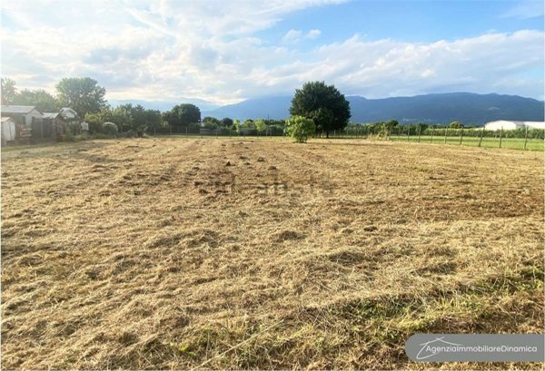 terreno edificabile in vendita a Sant'Urbano