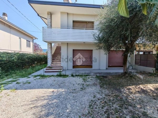 appartamento in vendita a Sant'Urbano