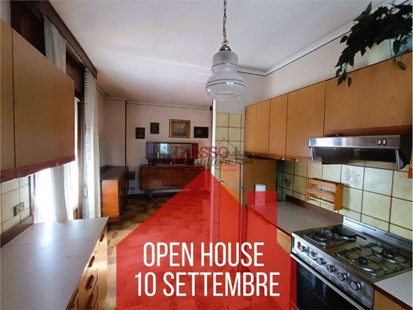 casa indipendente in vendita a Sant'Urbano