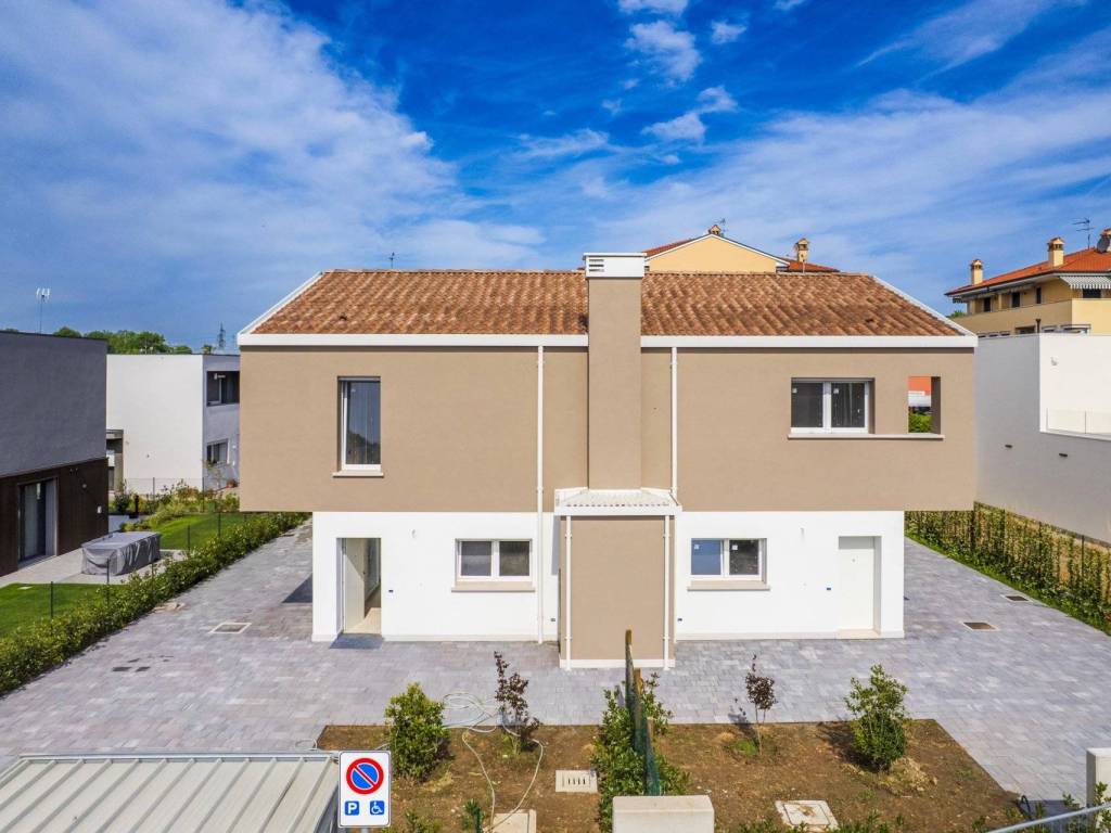 casa indipendente in vendita a Saonara in zona Villatora