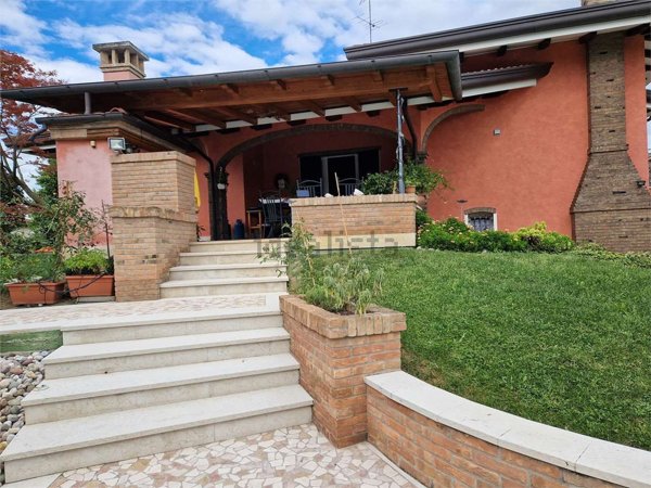 casa indipendente in vendita a Saonara