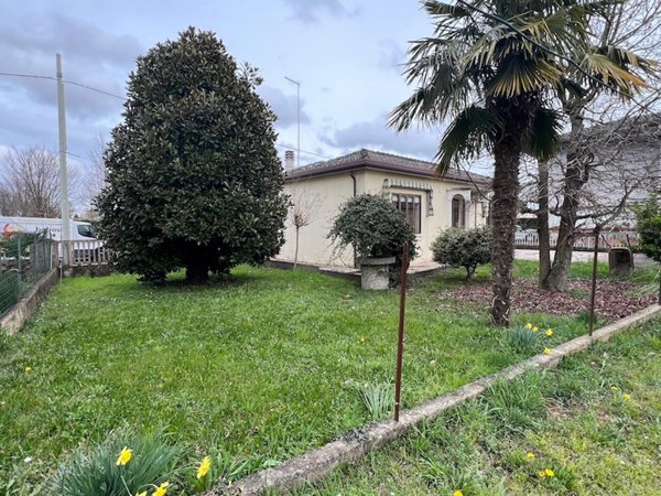 casa indipendente in vendita a Saonara in zona Celeseo