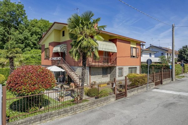 casa indipendente in vendita a Saonara in zona Villatora