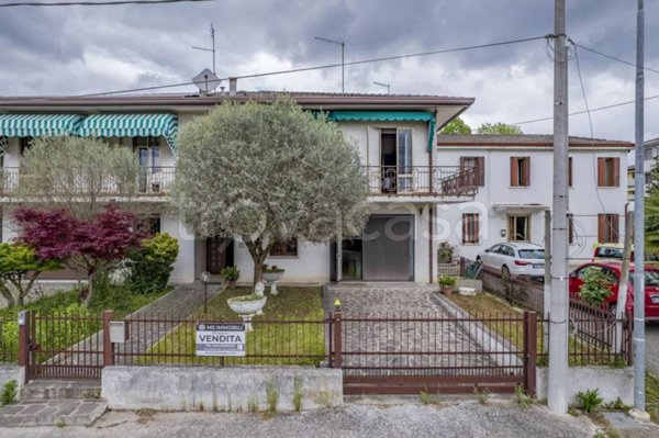 casa indipendente in vendita a Saonara in zona Villatora