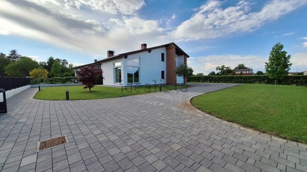 casa indipendente in vendita a Saonara in zona Tombelle