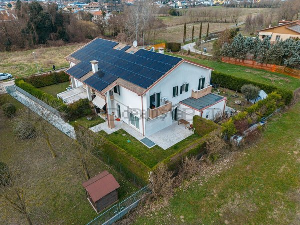casa indipendente in vendita a Saonara in zona Villatora