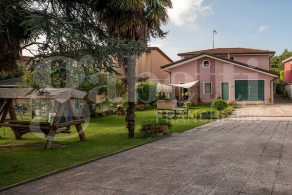 casa indipendente in vendita a Saonara in zona Villatora