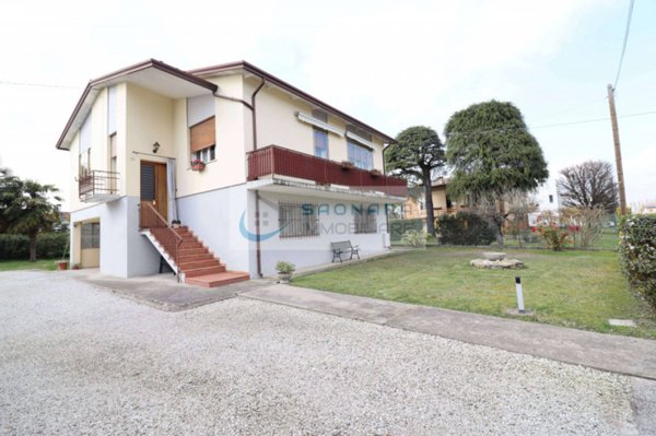 casa indipendente in vendita a Saonara in zona Villatora
