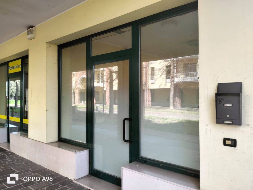 negozio in vendita a Saonara in zona Villatora