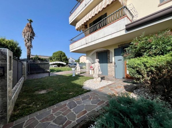 casa indipendente in vendita a Saonara in zona Villatora