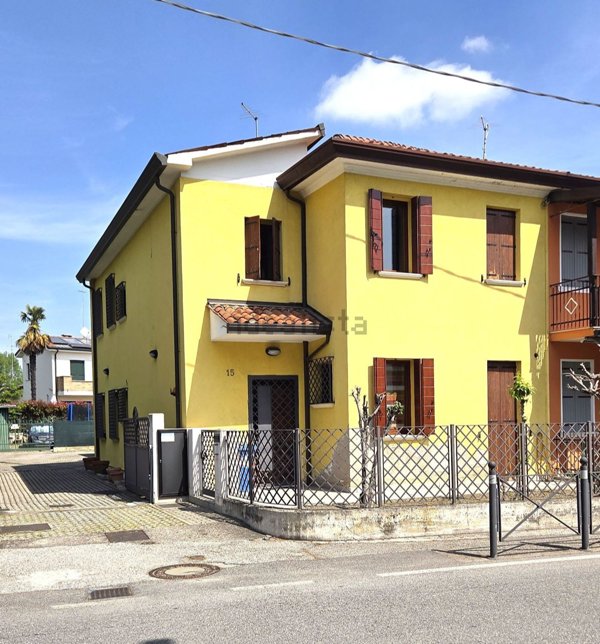 casa indipendente in vendita a Saonara in zona Villatora
