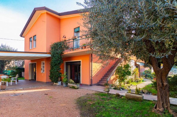 casa indipendente in vendita a Selvazzano Dentro in zona San Domenico
