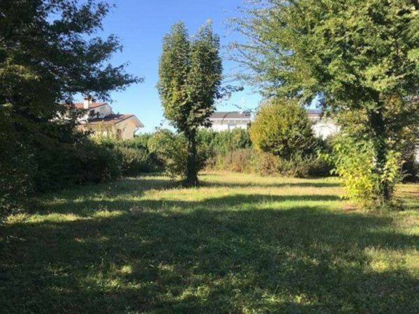 terreno edificabile in vendita a Selvazzano Dentro in zona San Domenico