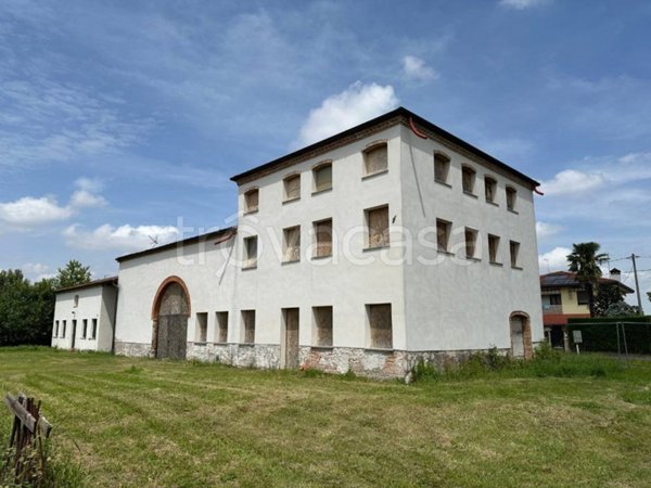casa indipendente in vendita a Selvazzano Dentro in zona Caselle
