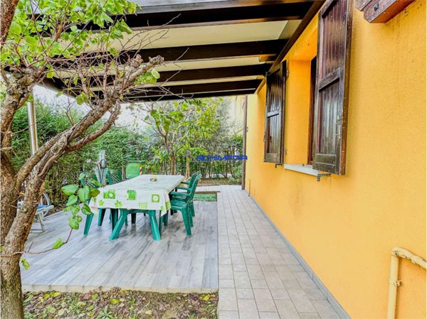 casa indipendente in vendita a Selvazzano Dentro in zona Montecchia