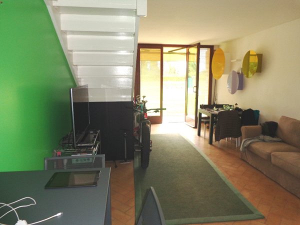 casa semindipendente in vendita a Selvazzano Dentro in zona Montecchia